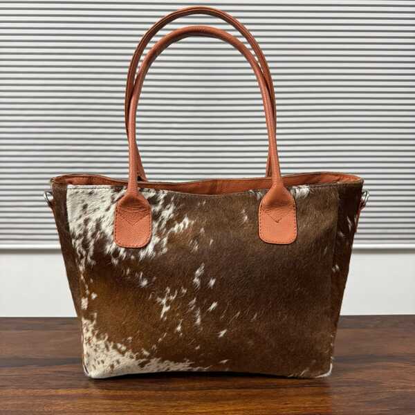 Eco-Luxury-Totes-Sustainable-Leather-Tote-Bags-for-Women-Lightweight-Spacious-Trendy-Flash-sale Cowhide Kingdom