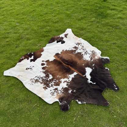 Natural Cowhide Rug Brown White – Genuine Tricolor Cowhide Area Rug