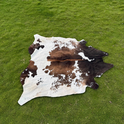 Natural Cowhide Rug Brown White – Genuine Tricolor Cowhide Area Rug