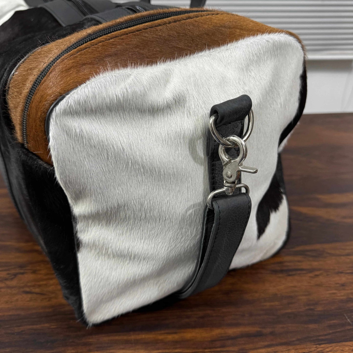 Cowhide Leather Duffel Bag Tricolor – Handmade Weekender with Front Zip Pocket