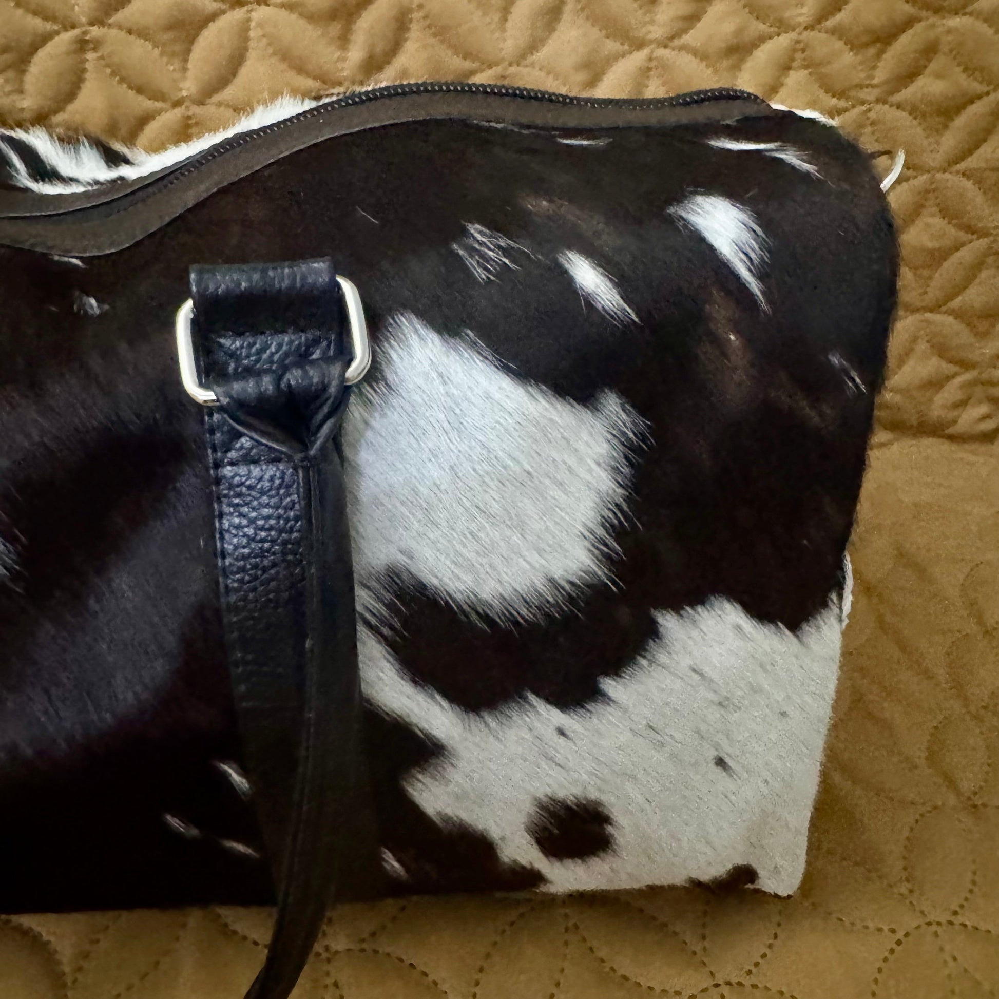 Cowhide Black & White duffle bag for men | Gym bag | SEE YOUR BAG BEFORE FREE SHIPPING - Cowhide Kingdom