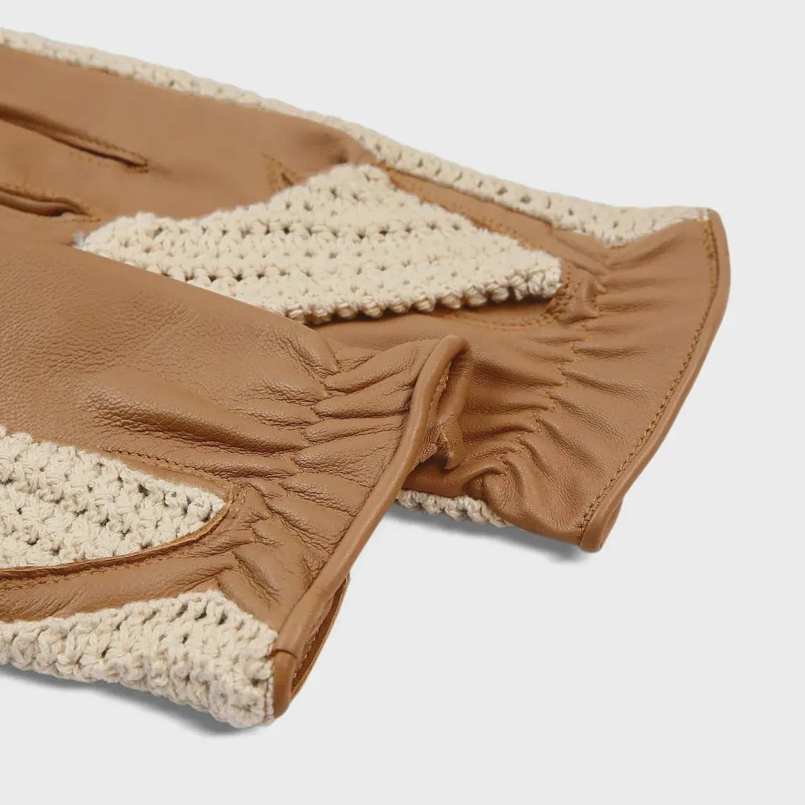 Tan Leather Driving Gloves with Cream Crochet Back – Vintage Racing Style
