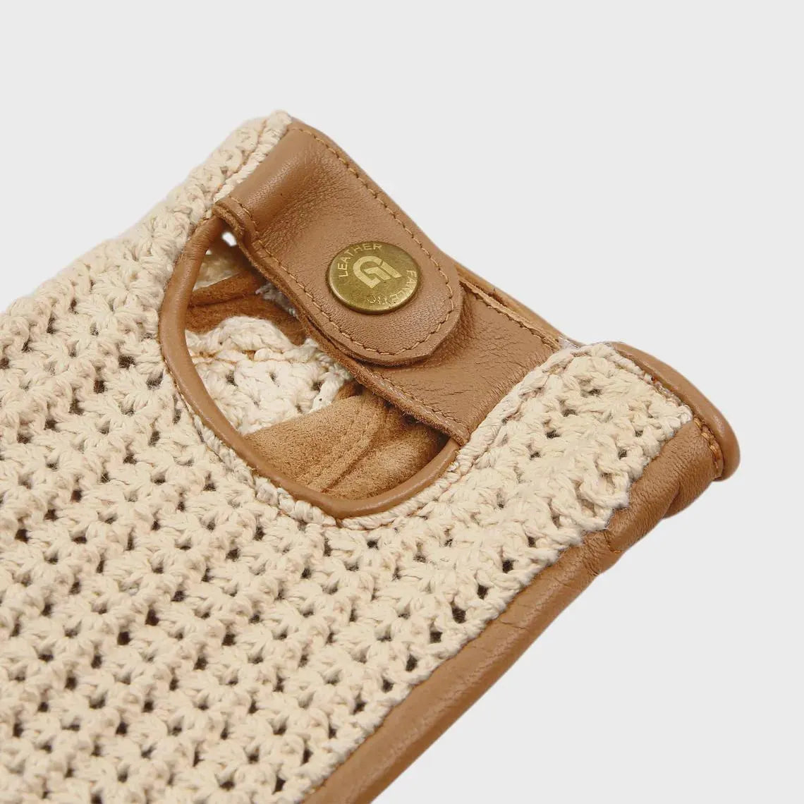 Tan Leather Driving Gloves with Cream Crochet Back – Vintage Racing Style